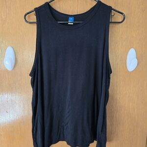 Black Sleeveless Women's Top
